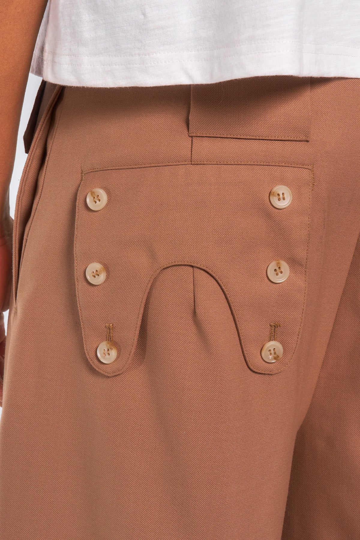 Western Arc Pleated Shorts