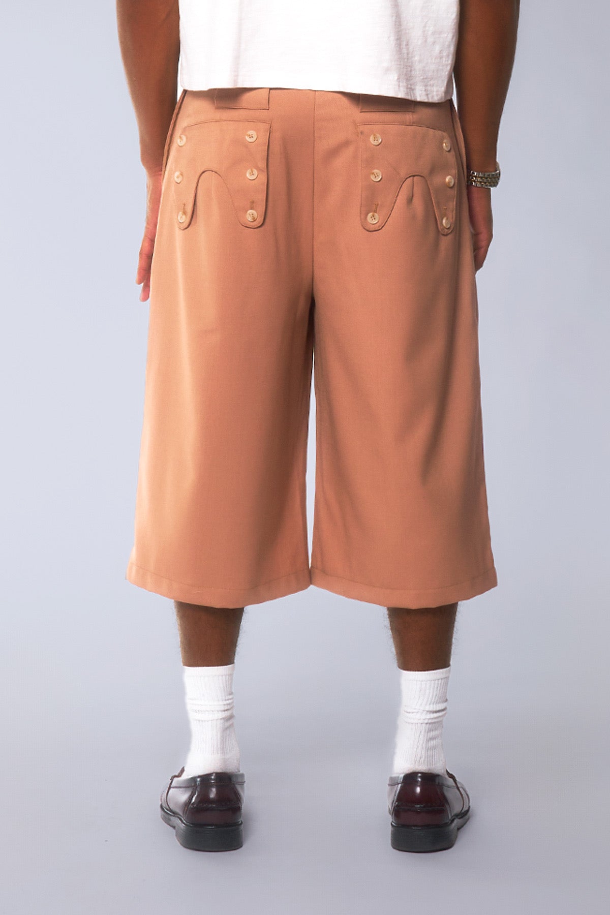 Western Arc Pleated Shorts