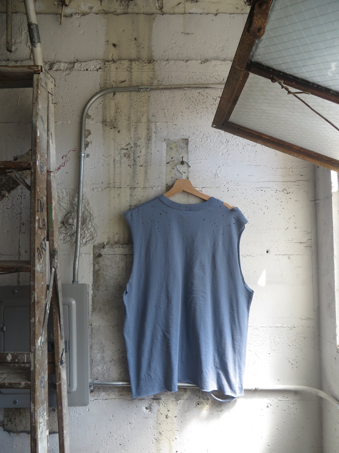 80's Fruit of the Loom Trashed Muscle Tee
