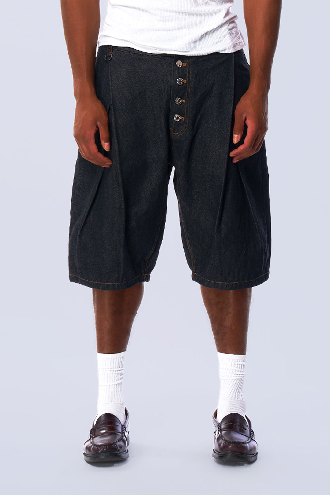 Pleated Raw Selvedge Japanese Denim Shorts V3 - Black – Neaux Doubt